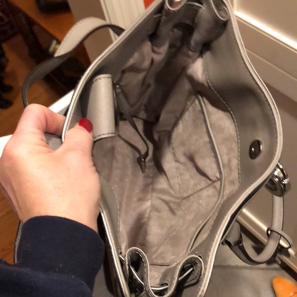 Michael Kors Purse - Picture 3 of 6